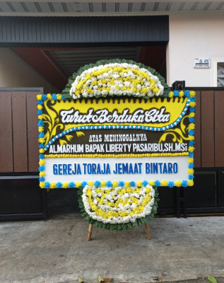 Papan Bunga Duka di Labuhan Haji