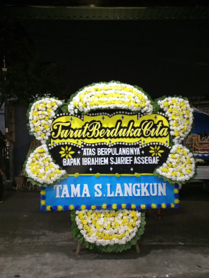 Papan Bunga Duka di Labuhan Haji